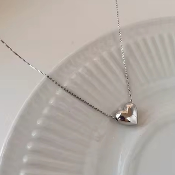 ◾️925 Sterling Silver Heart Pendant Necklace - Picture 11 of 11